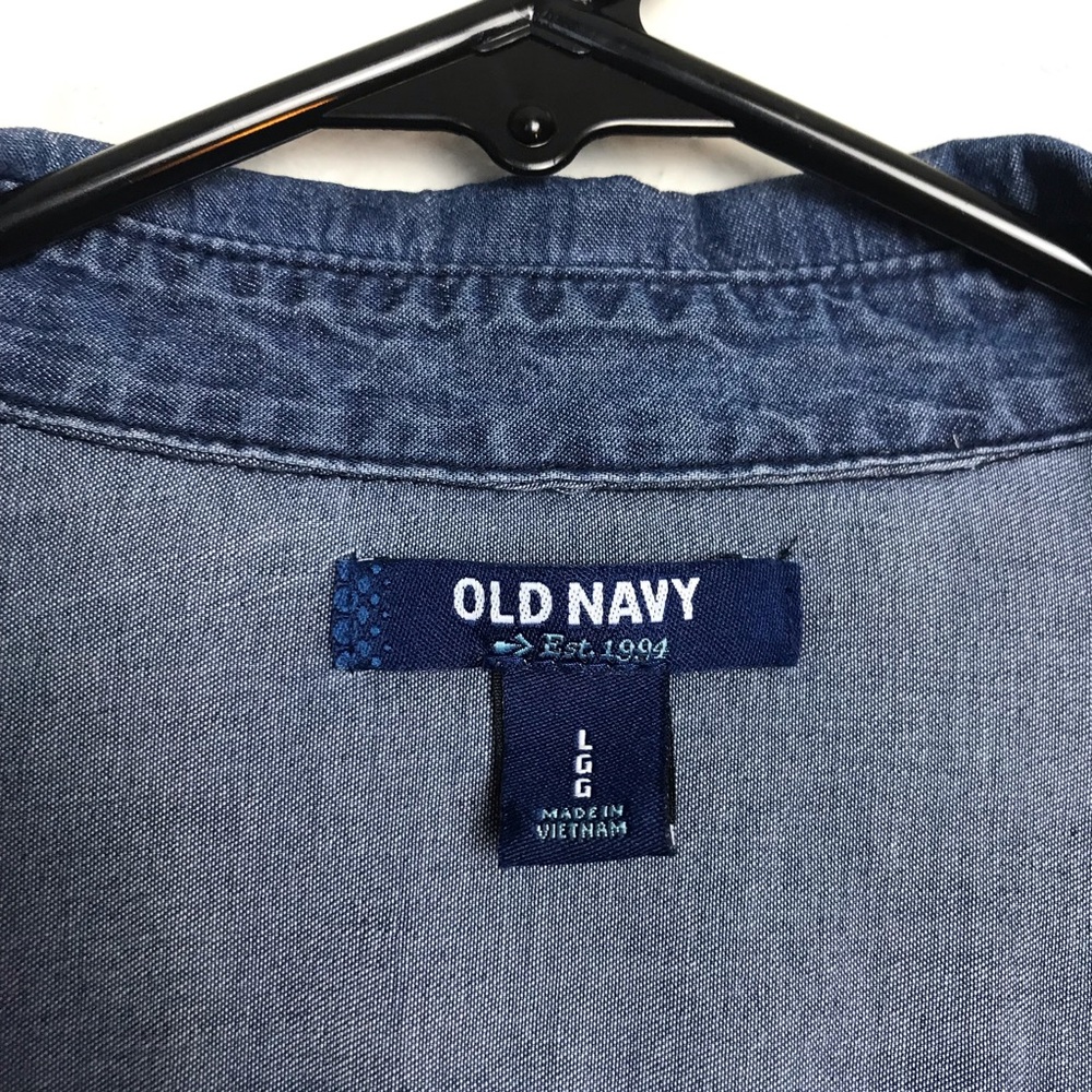 Old Navy Dark Wash Chambray Button Up Shirt - Picture 6 of 8